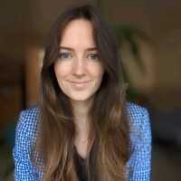 Portrait of Joanne Oliver, client testimonial